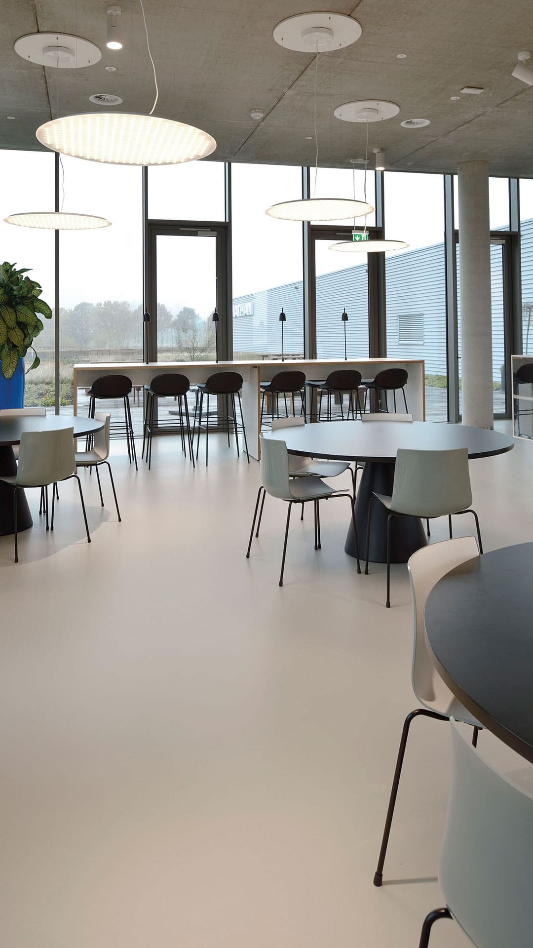 Stratum Resin Flooring - Bolidtop 525 resin floor - Commercial building